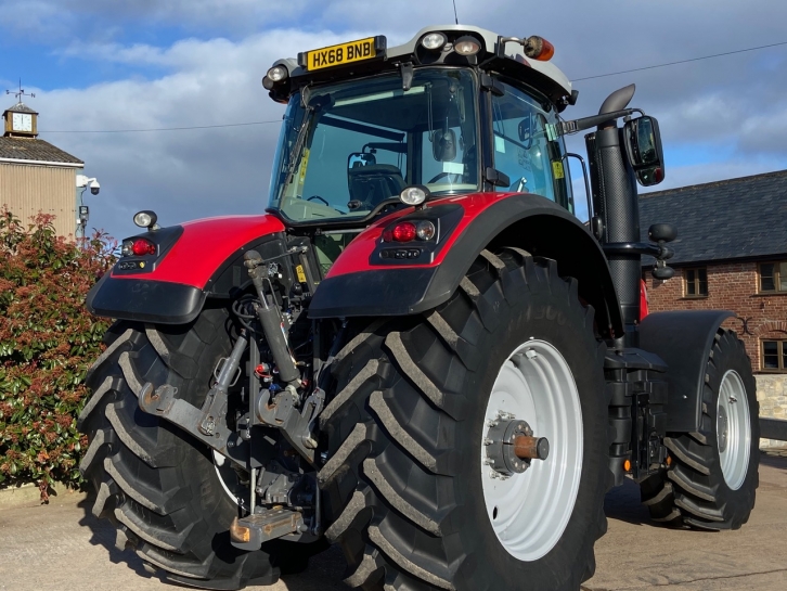 Massey Ferguson 8730S Exclusive