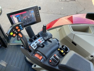 Massey Ferguson 8730S Exclusive