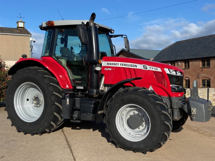 Massey Ferguson 7718S Efficient