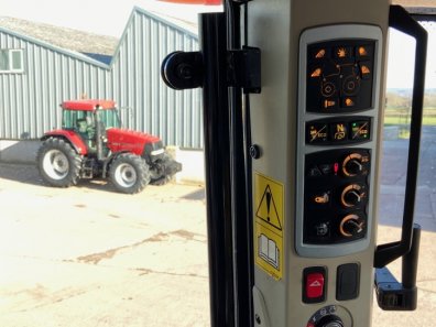 Massey Ferguson 7718S Efficient