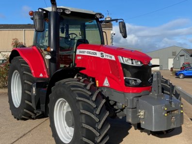 Massey Ferguson 7718S Efficient