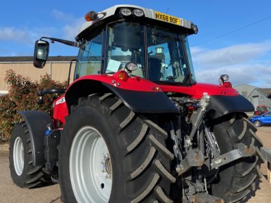 Massey Ferguson 7718S Efficient