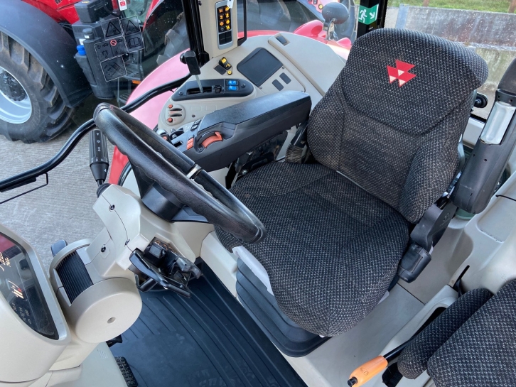 Massey Ferguson 7718S Efficient