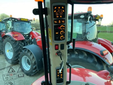 Massey Ferguson 7718S Efficient