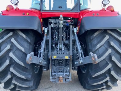 Massey Ferguson 7718S Efficient