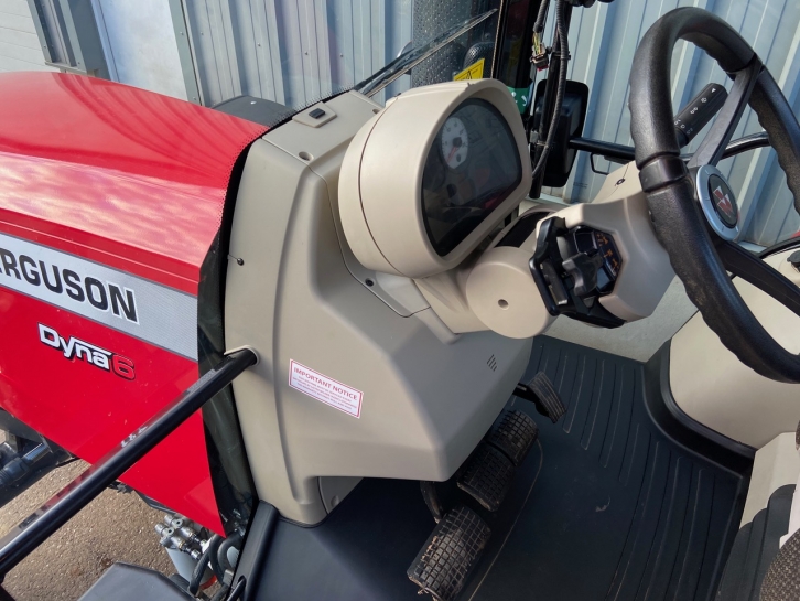 Massey Ferguson 7718S Efficient