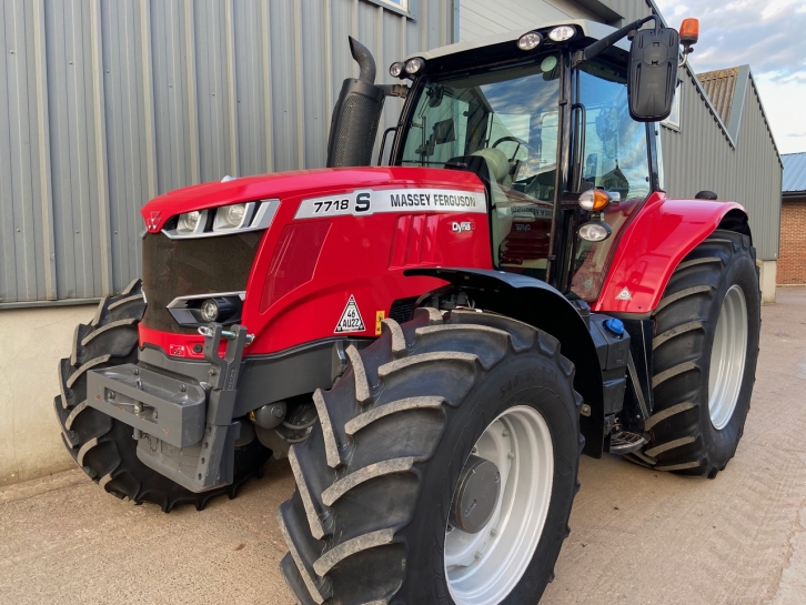 Massey Ferguson 7718S Efficient