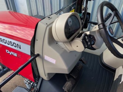 Massey Ferguson 7718S Efficient