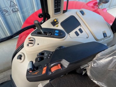 Massey Ferguson 7718S Efficient