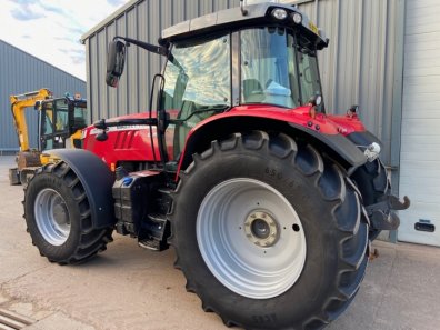 Massey Ferguson 7718S Efficient