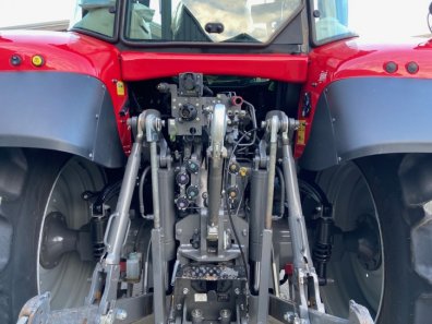 Massey Ferguson 7718S Efficient