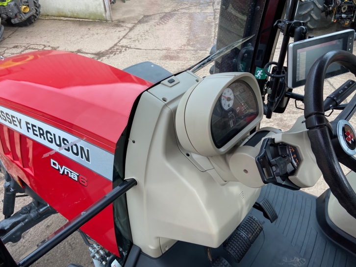 Massey Ferguson 7718S Efficient