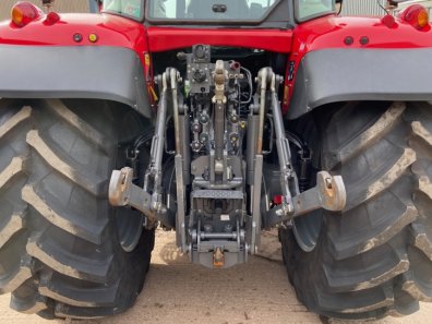 Massey Ferguson 7718S Efficient