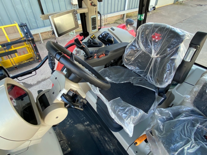 Massey Ferguson 7719S Exclusive