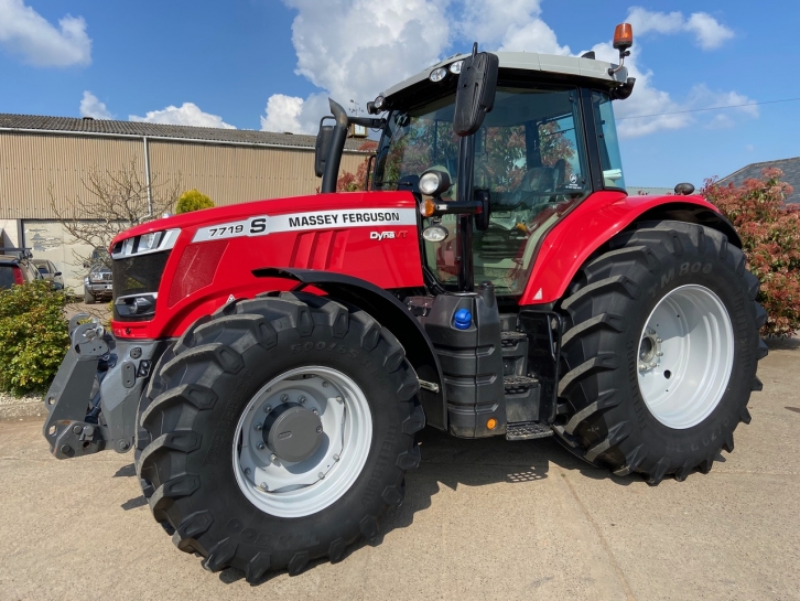Massey Ferguson 7719S Exclusive