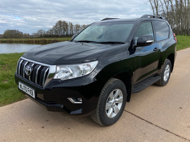 Toyota Landcruiser commercial Active 2.8 diesel