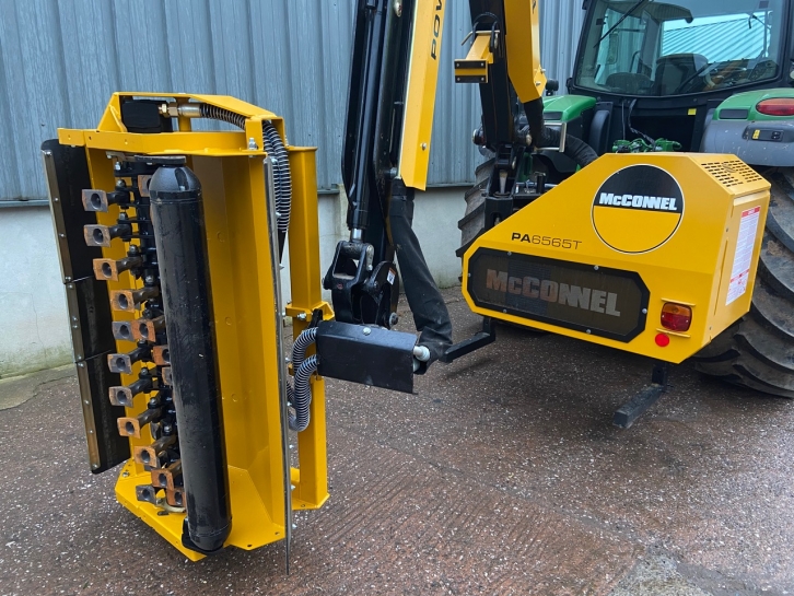 McConnel 6565T hedge trimmer