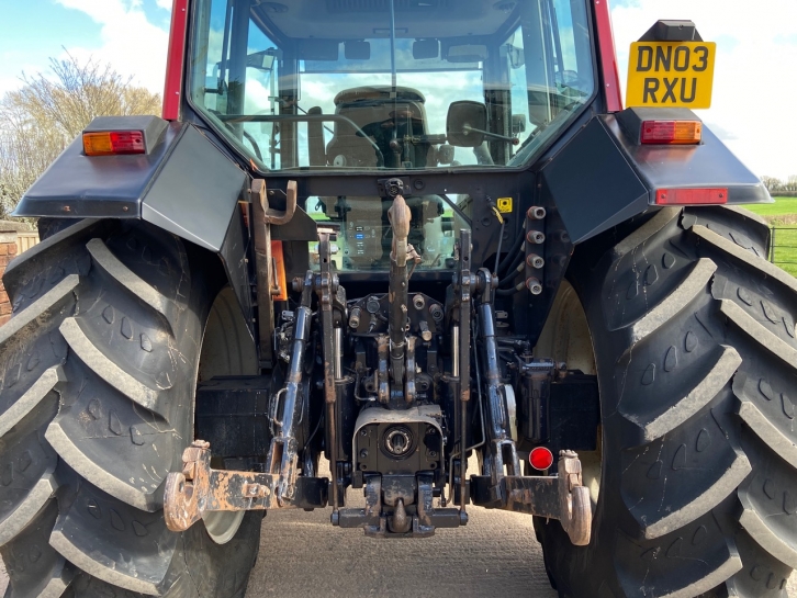 Valtra 8350