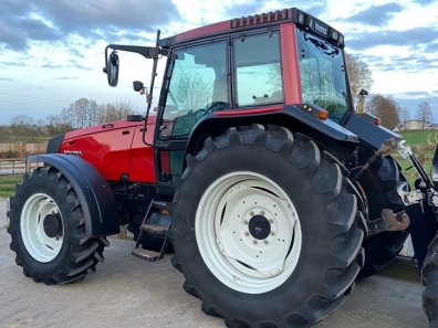Valtra 8350