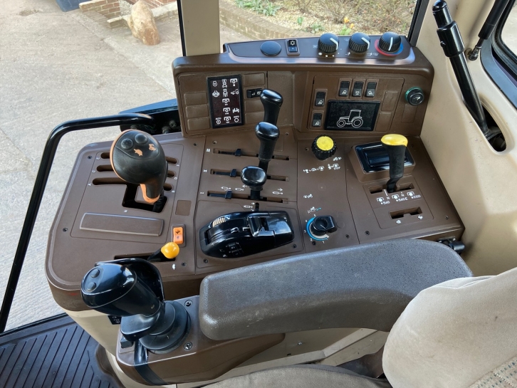 John Deere 6510