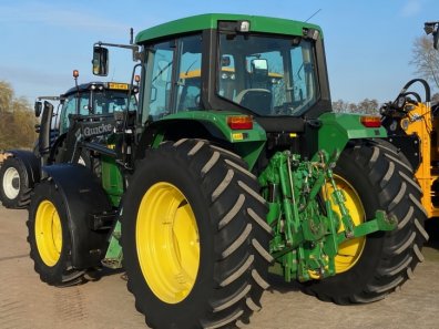 John Deere 6510