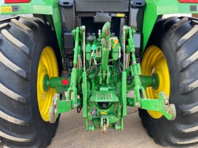 John Deere 6510