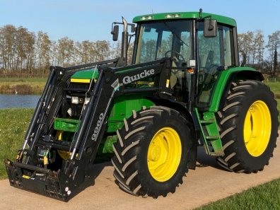 John Deere 6510