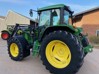 John Deere 6510