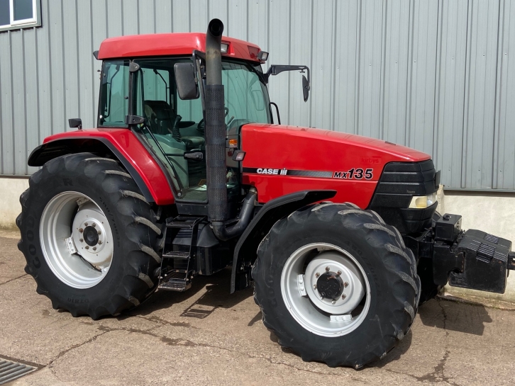 Case MX 135