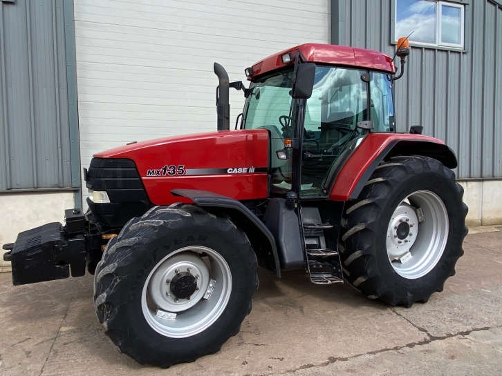 Case MX 135