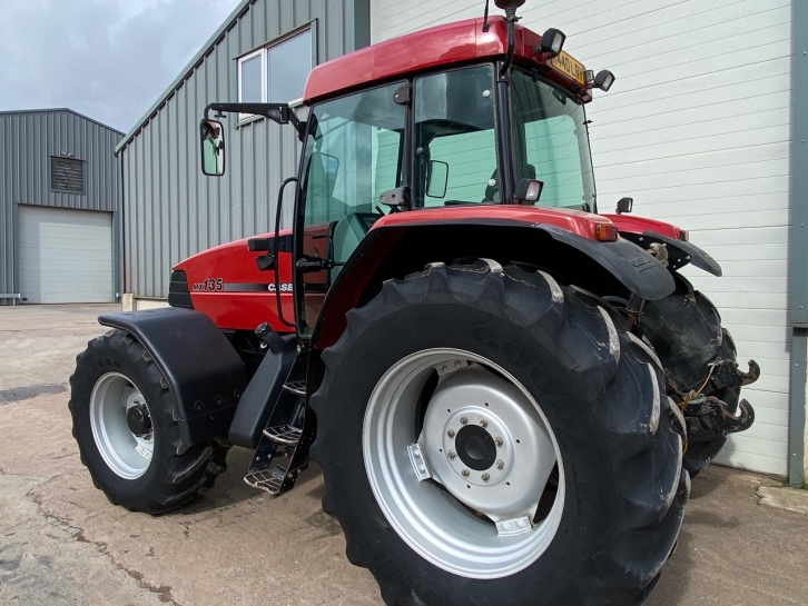 Case MX 135