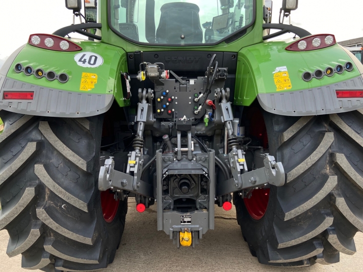 Fendt 724 Profi-Plus