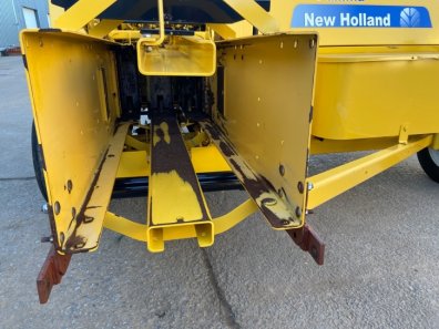 New Holland BC 5070 conventional baler