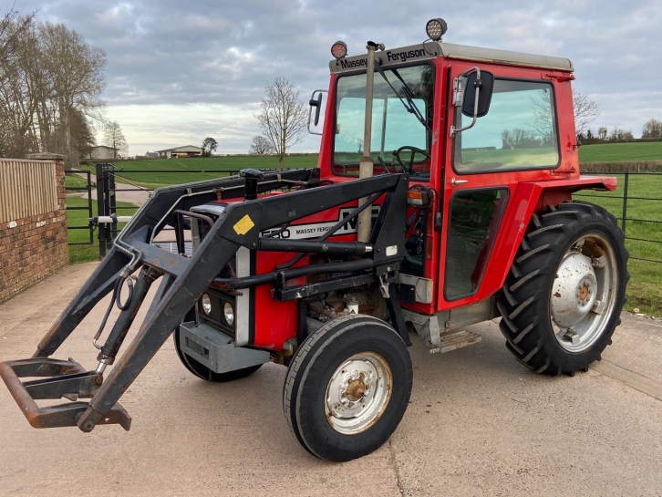 Massey Ferguson 550