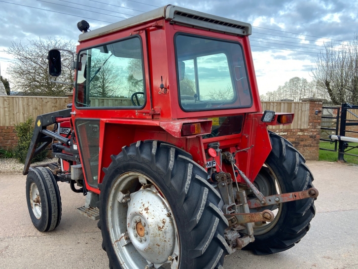 Massey Ferguson 550
