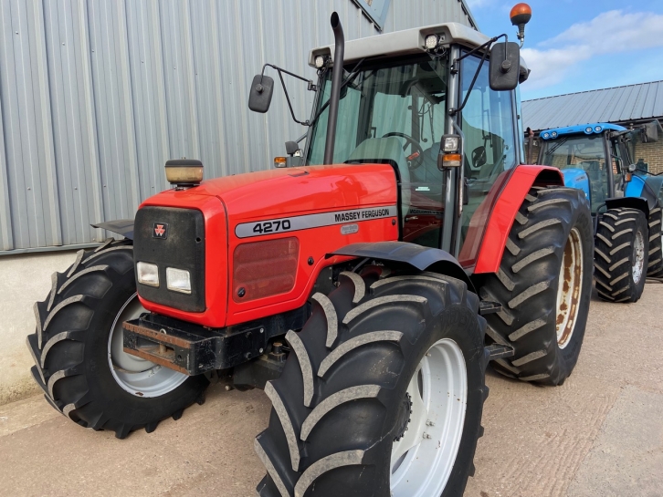Massey Ferguson 4270