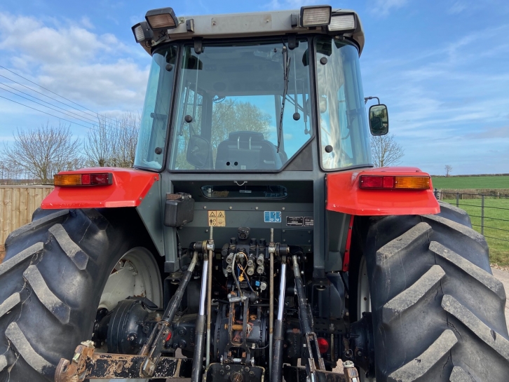 Massey Ferguson 4270