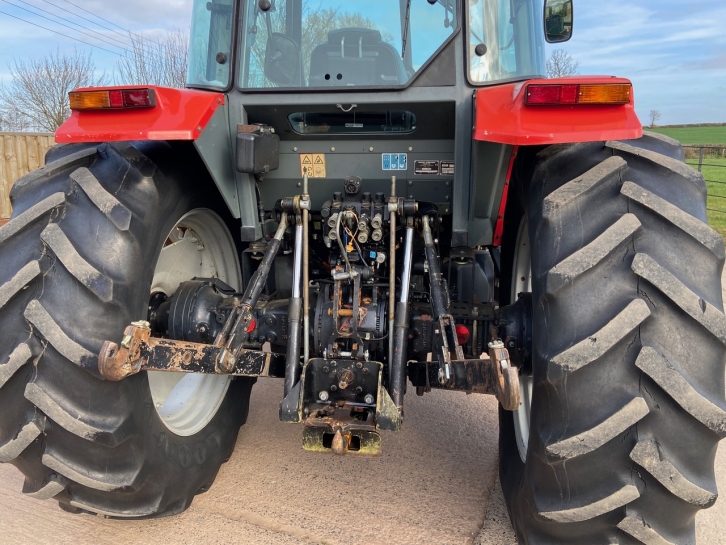 Massey Ferguson 4270