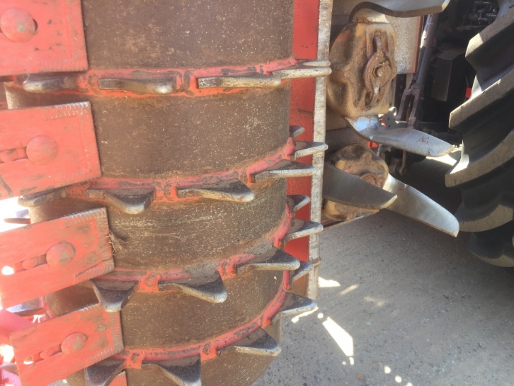 Kuhn HR 5004 power harrow