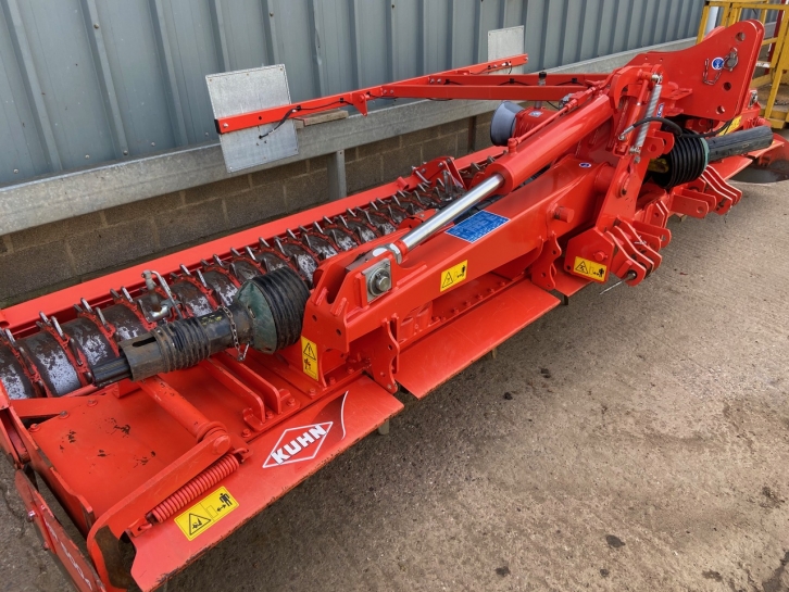 Kuhn HR 5004 power harrow