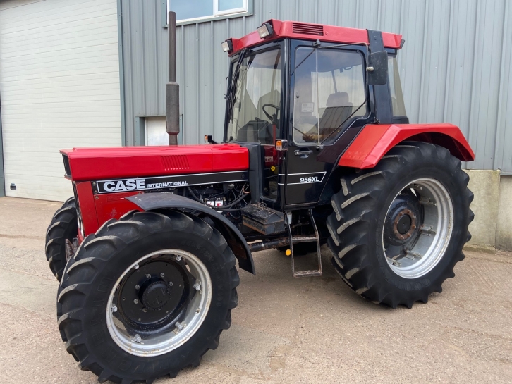 Case 956XL
