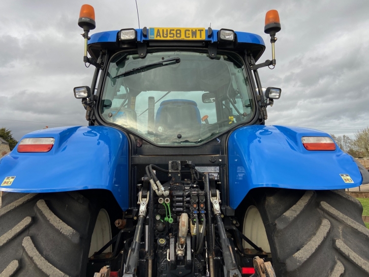 New Holland T6080