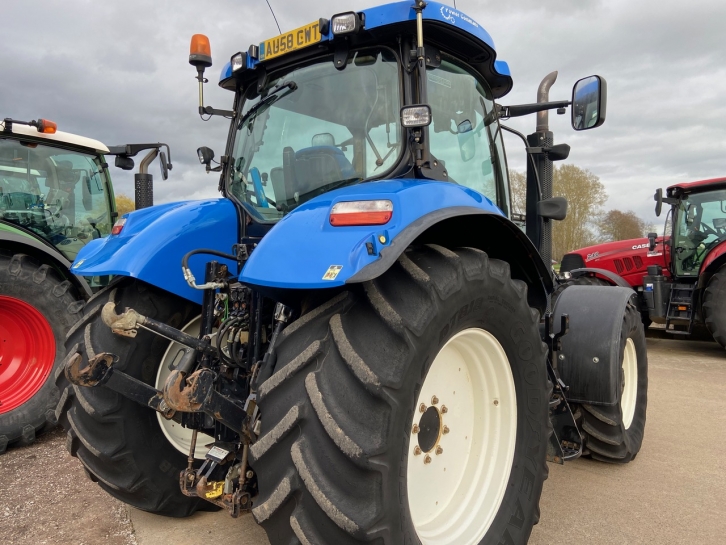 New Holland T6080