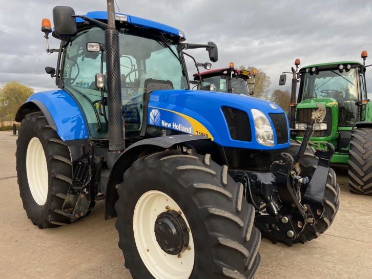 New Holland T6080