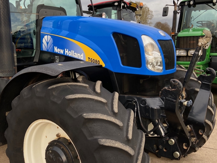 New Holland T6080