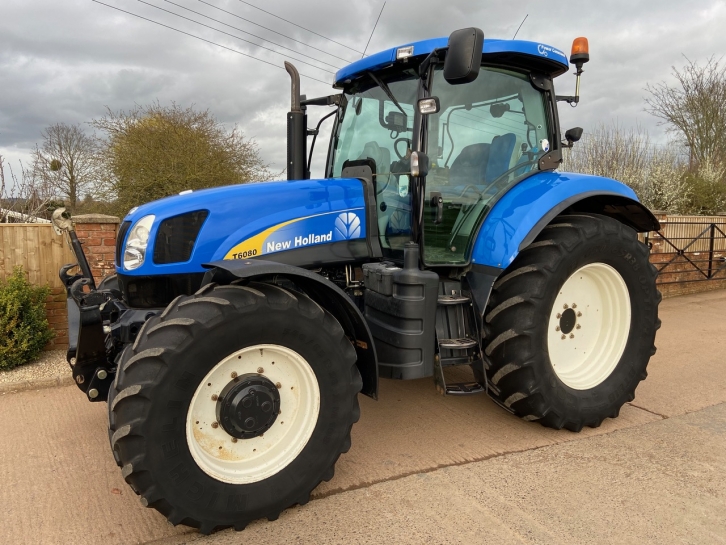 New Holland T6080