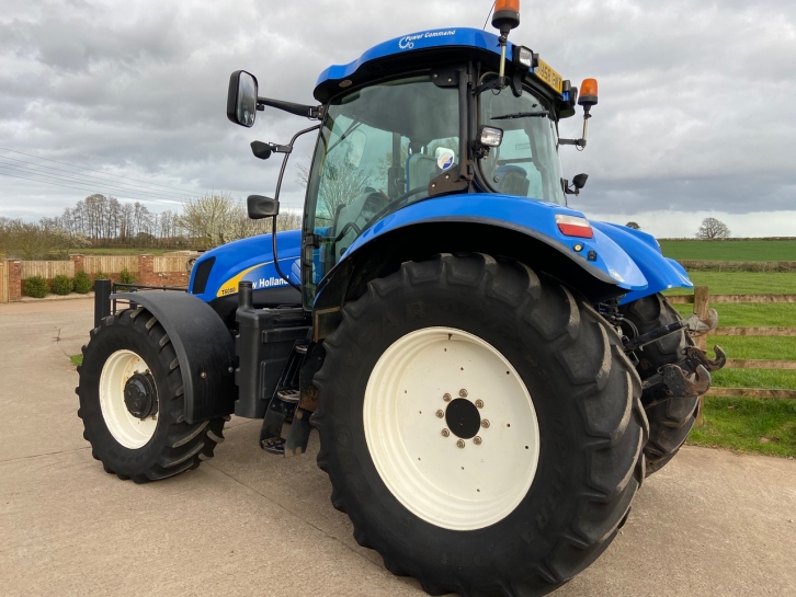 New Holland T6080