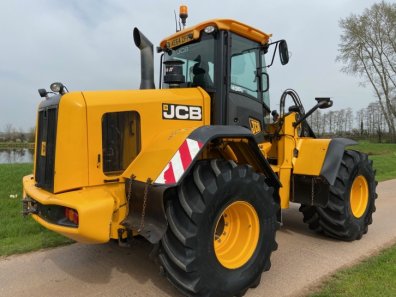 JCB 435S
