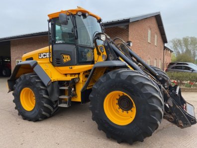 JCB 435S