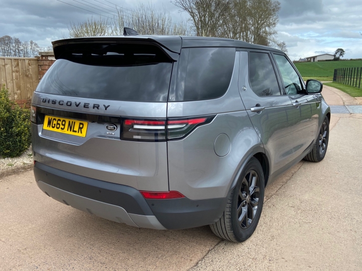 Land Rover Discovery SE Commercial SDV6 306hp